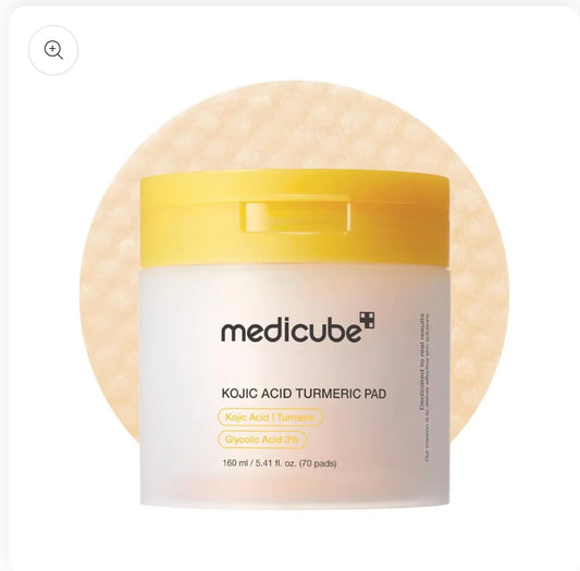 منظفات قطنية بحمض الكوجيك والكركم لعلاج التصبغات والبقع الداكنة من ميديكيوب